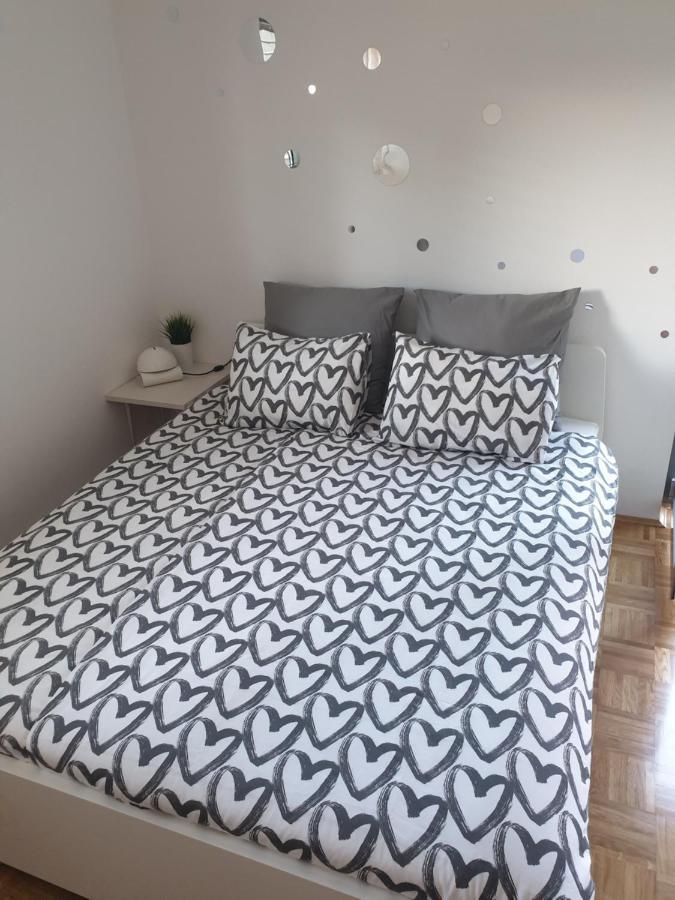 Apartment Emma Ljubljana - Free Parking, Ac, Wifi Liubliana Exterior foto