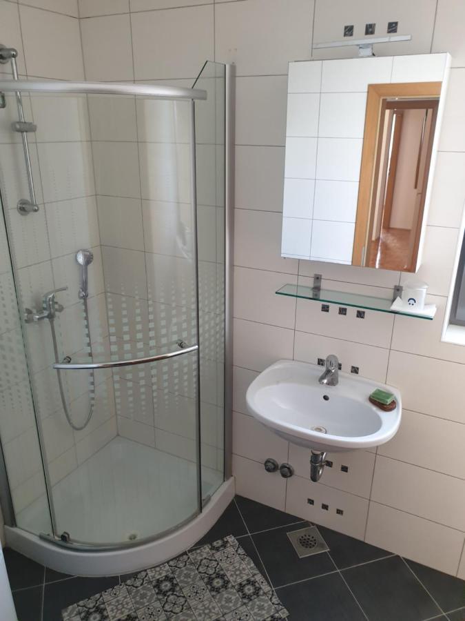 Apartment Emma Ljubljana - Free Parking, Ac, Wifi Liubliana Exterior foto